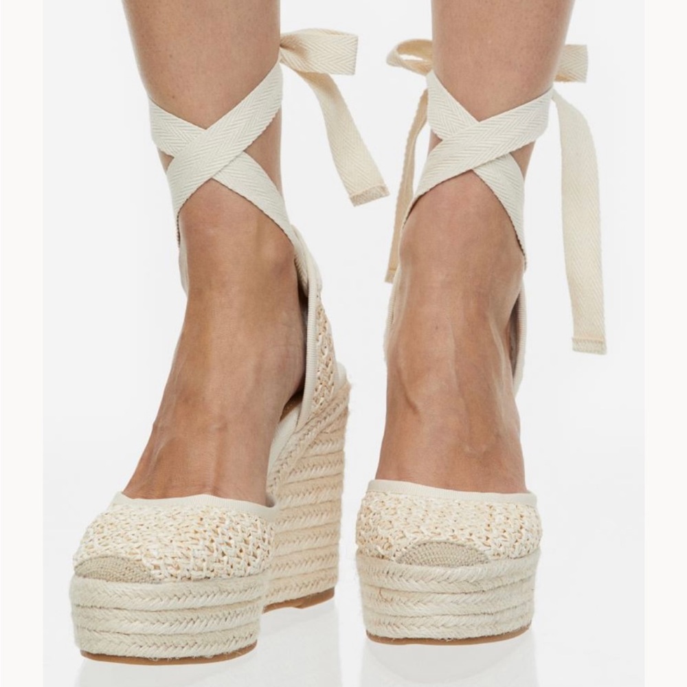 NWT - H&M Wedged Heel Espadrilles - Size 6